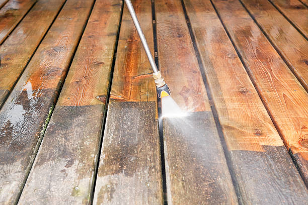 Best Deck Cleaning Services  in Osgood, IN